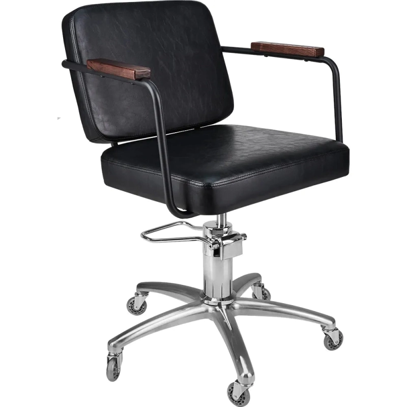 enzo_black_pakta_castors.webp